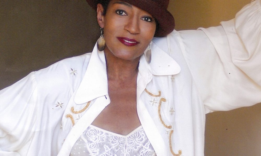 Paula Kelly